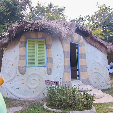 Hotel Naidee Sculptured Huts HHQ Exterior foto