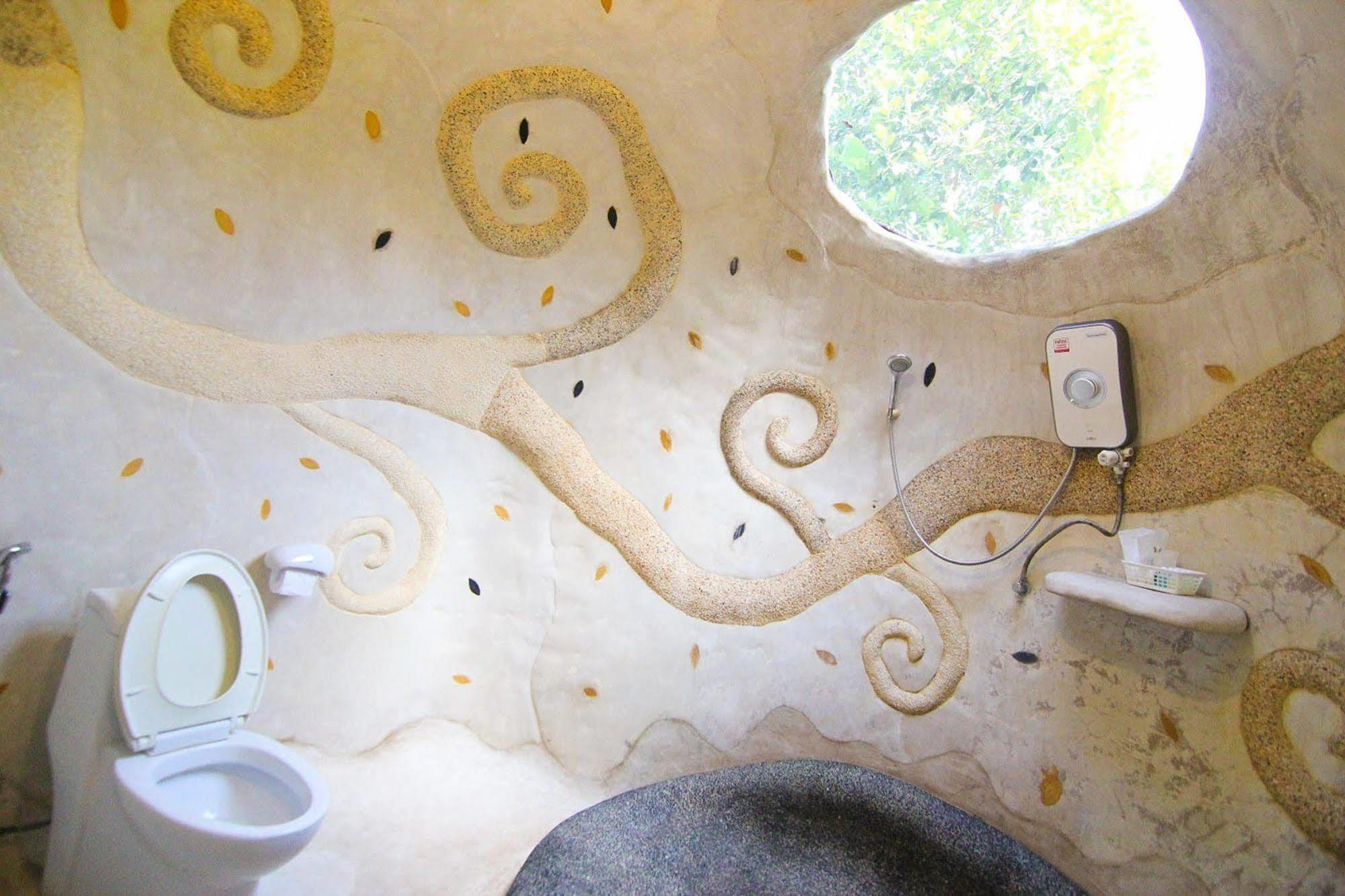 Hotel Naidee Sculptured Huts HHQ Exterior foto
